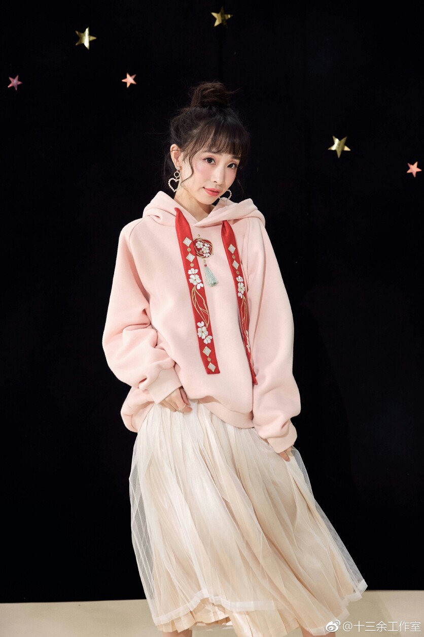 十三余小豆蔻儿