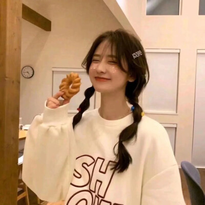 绿色头像真人女生
