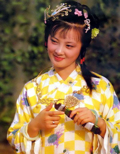 胡澤紅,出身越家,1987年版電視劇《紅樓夢》賈惜春扮演者,學藝時師從