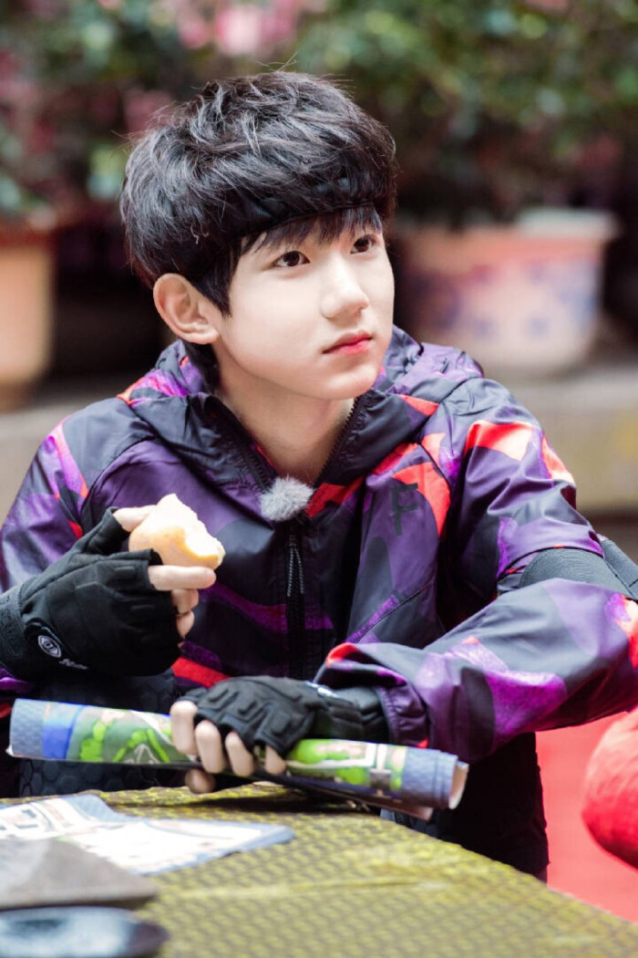 王源#tfboys王源#tfboys 全员加速中花絮 高清 帅 美颜