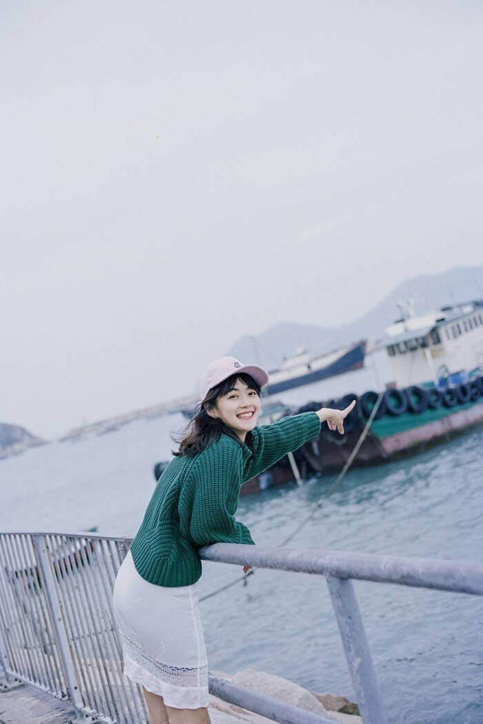 我年华虚度,空有一身疲倦。-堆糖,美好生活研究