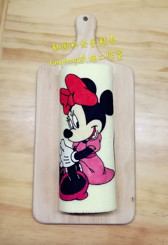 #韩国彩绘蛋糕卷#定制完成\/:D上海的迪斯尼…