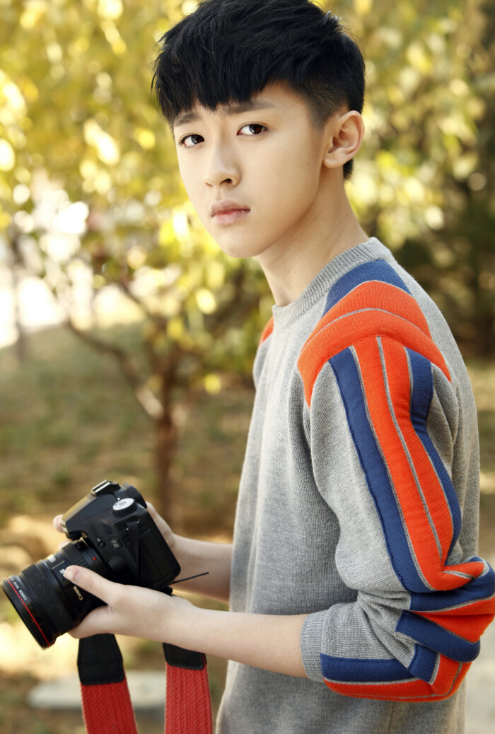 张逸杰,俏皮小少年 参演过多部影视作品 《…-