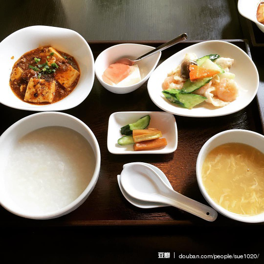 厨房 下厨房 晚餐 好吃 小吃 食物 饕餮 食谱 菜单 菜谱 摆盘 餐具