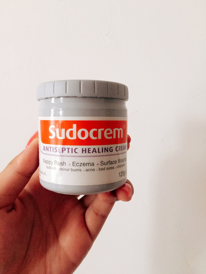 屁屁霜,当清洁面膜用相当神奇的作用。第一…