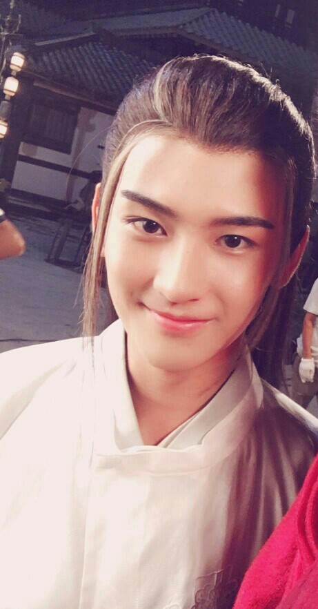 黄俊捷 白笙 屏里狐-堆糖,美好生活研究所