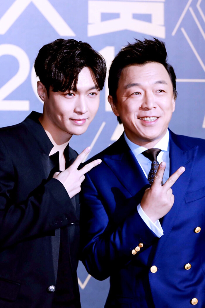 张艺兴黄渤星光大赏-堆糖,美好生活研究所