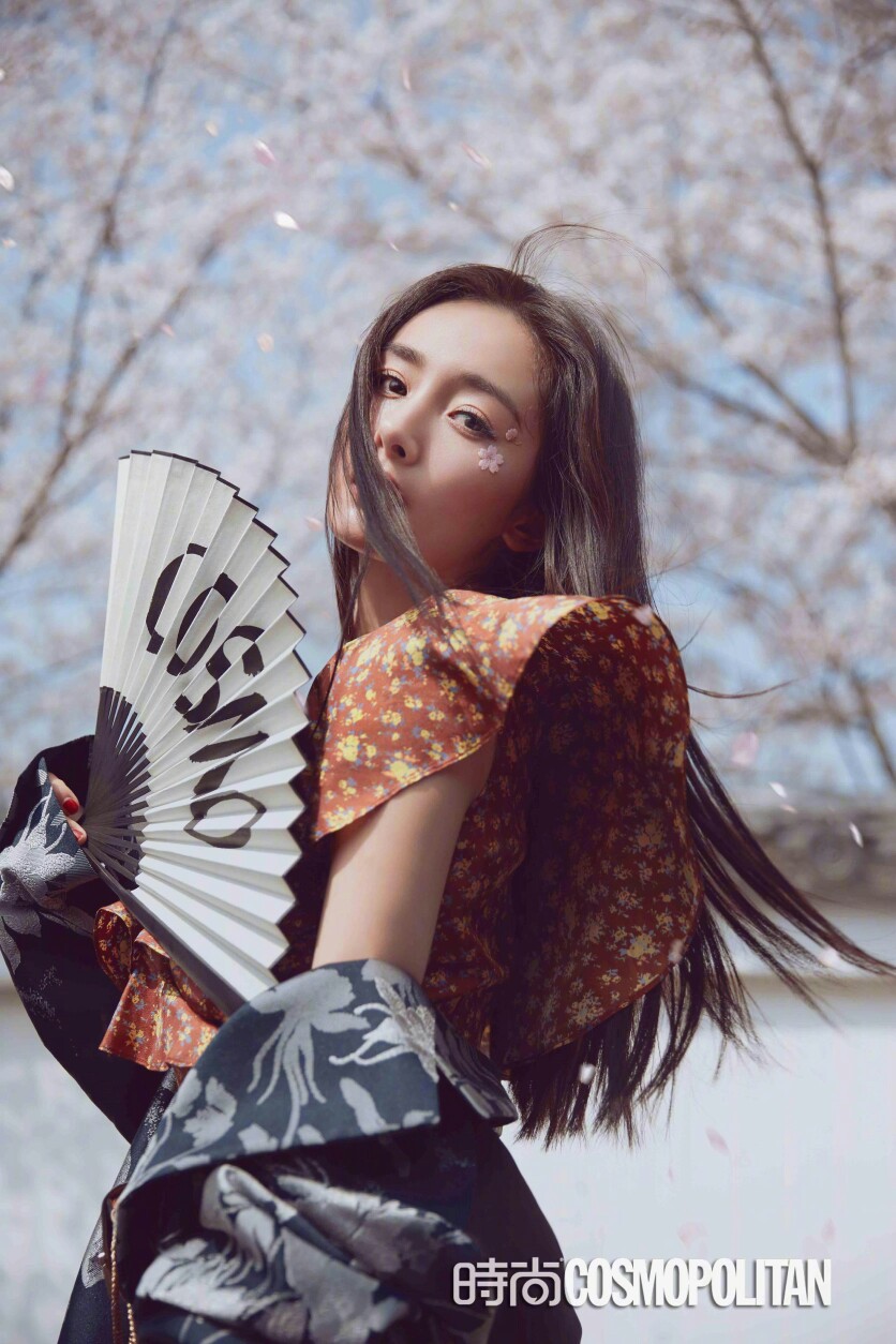 2018杨幂美图写真高清无水印壁纸 时尚穿搭摄影 杂志封面 时尚cosmos