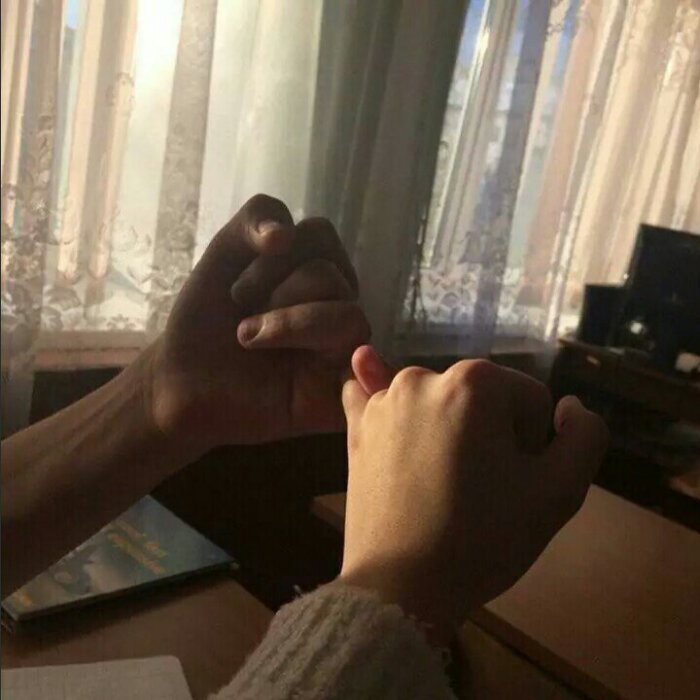 情侣 女头 手控 欧美