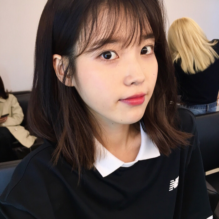 iu ins照片
