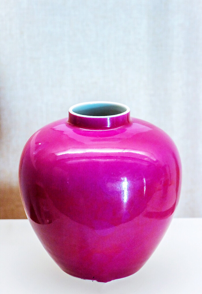 广东省博物馆藏· 清雍正款胭脂水釉罐