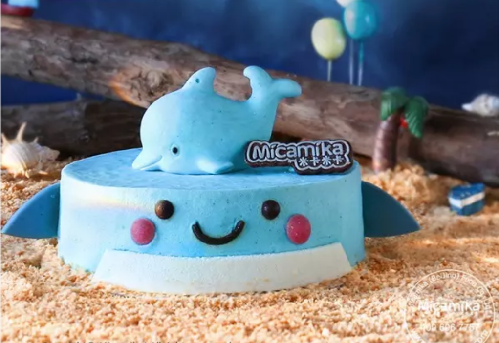 蓝色小小海豚双层蛋糕